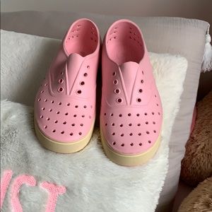 Girls Native water shoes